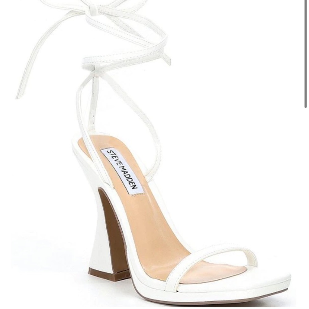 Steve Madden Lafayette ankle wrap square toe heel